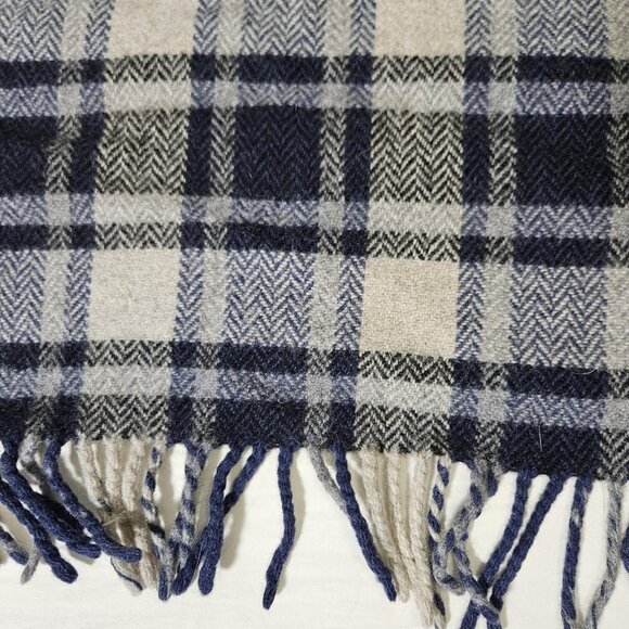 Pendleton Wool Blanket Throw Plaid Navy Cream Made in USA 58x51 Home Collection - Picture 4 of 10